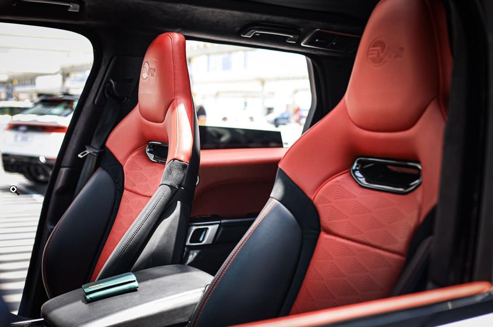 Rang Rover SVR 3